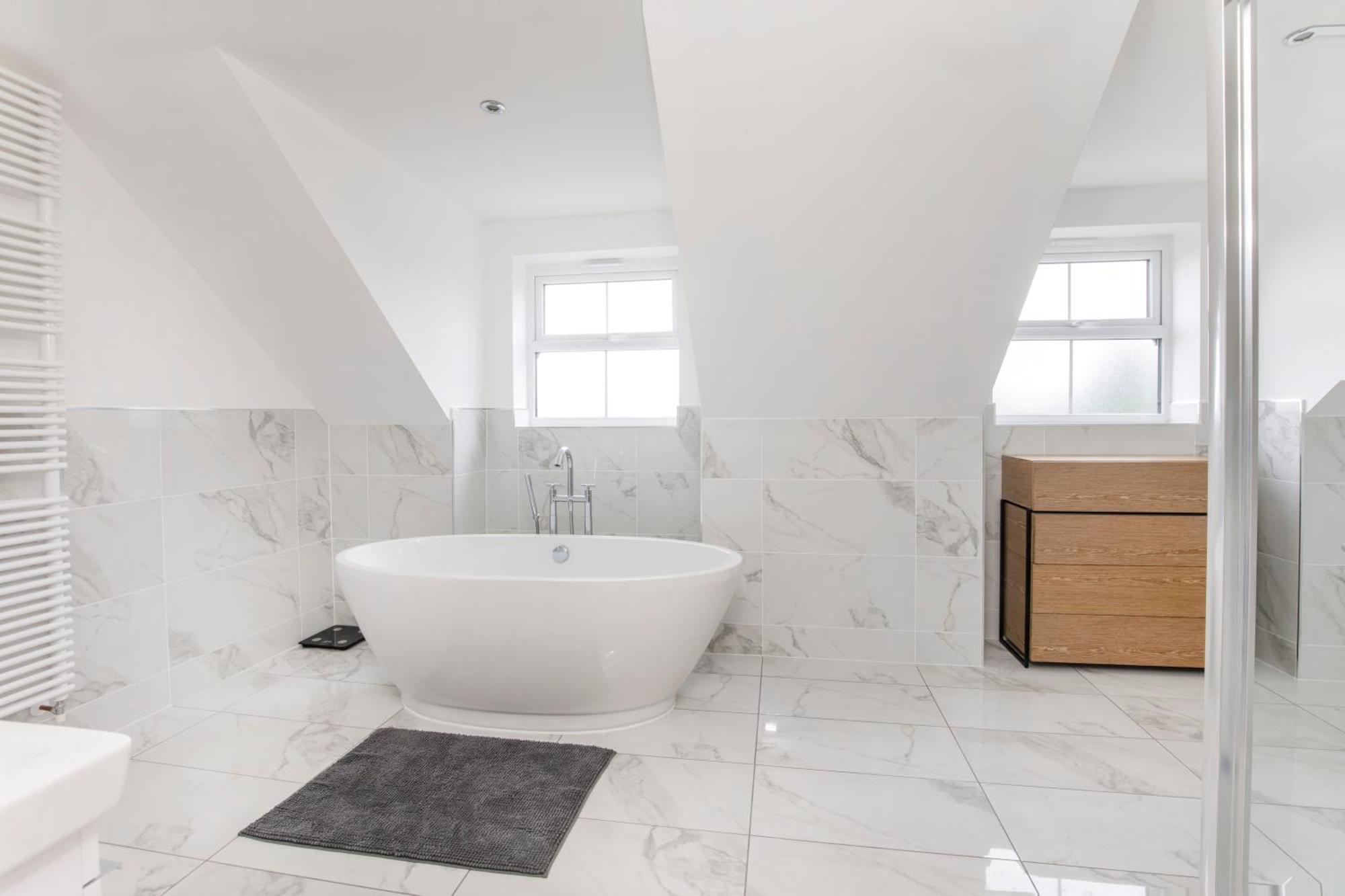 Mount Vale 4 Bedroom Luxury & Free Parking York